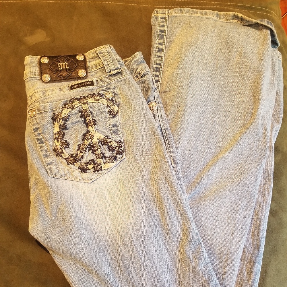 **sold**Miss me jeans size 29